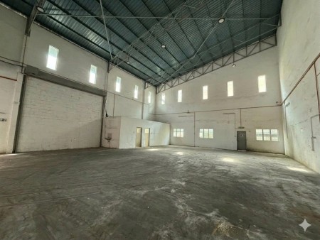 Detached Warehouse For Sale at North Port