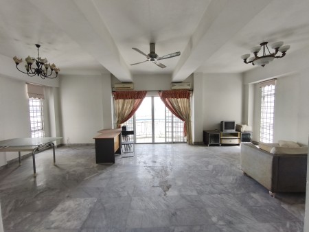 Condo For Sale at Ridzuan Condominium