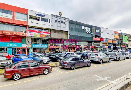 Shop For Rent at SS2