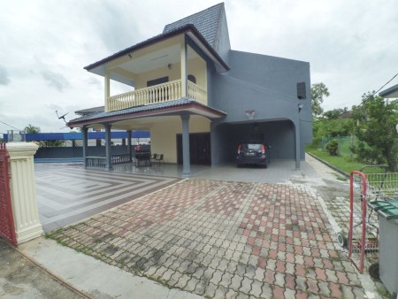 Bungalow House For Sale at Taman Port Dickson