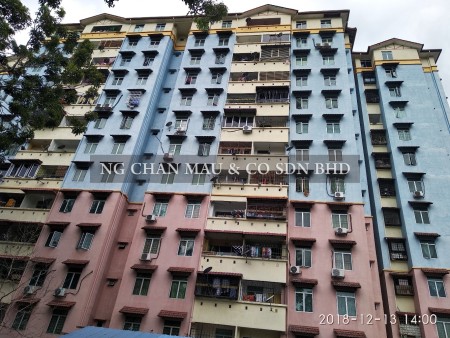 Apartment For Auction at Cheras Utama Apartment