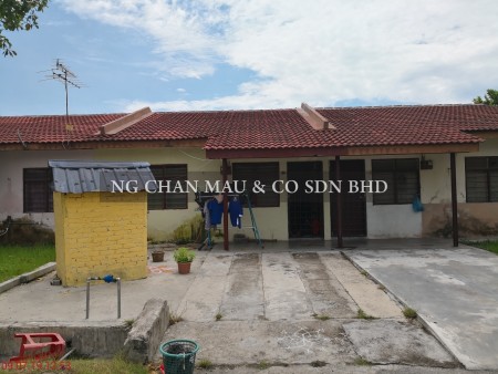 Terrace House For Auction at Pantai Sepang Putra
