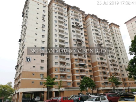 Apartment For Auction at Laguna Biru