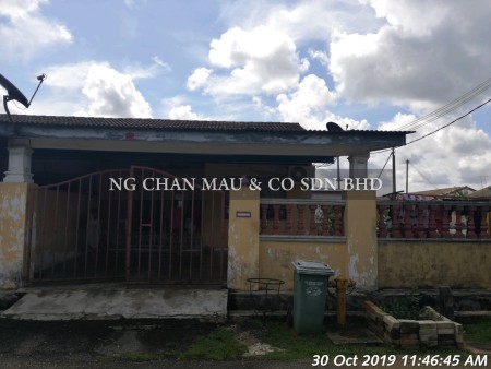 Terrace House For Auction at Kampung Padang