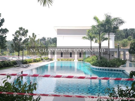 Apartment for Auction