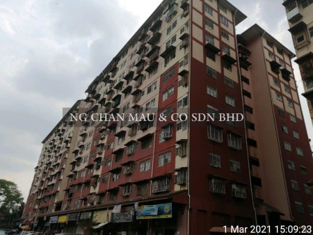 Flat For Auction at Pangsapuri Desa Lembah Permai