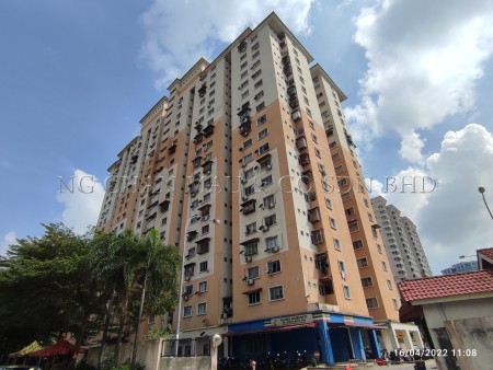 Apartment For Auction at Pelangi Ara