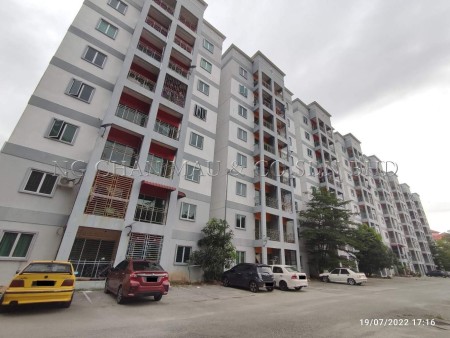 Apartment For Auction at Bukit Permata Apartment