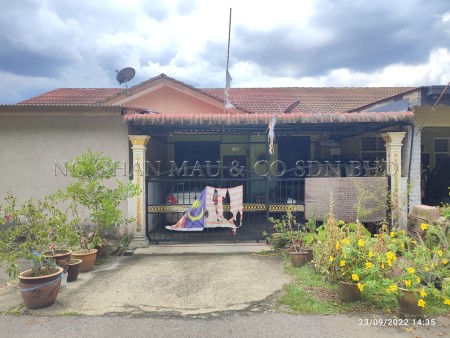 Terrace House For Auction at Desa Cempaka, Muadzam Shah