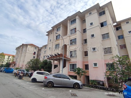 Apartment For Auction at Residensi Warnasari 3