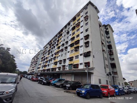 Flat For Auction at Pangsapuri Desa Sepakat