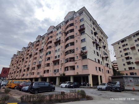 Apartment For Auction at Perdana Villa