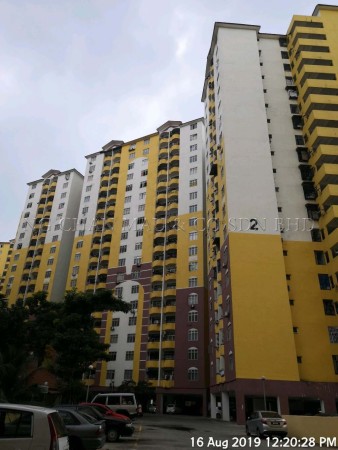 Apartment For Auction at Lagoon Perdana Apartment