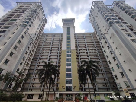 Serviced Residence For Auction at SuriaMas Suites