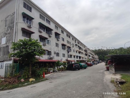 Flat For Auction at Flat Desa Baiduri
