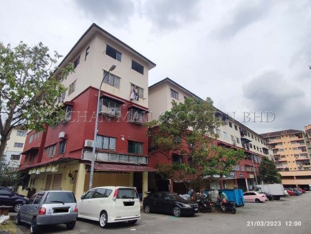 Apartment For Auction at Pangsapuri Putra Raya