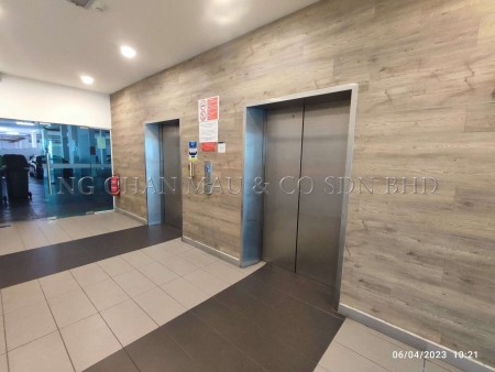 Apartment for Auction