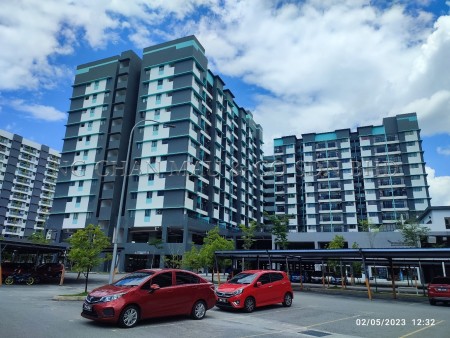 Apartment For Auction at Canopy Hills