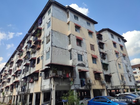 Apartment For Auction at Ghazal