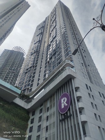 Serviced Residence For Auction at The Robertson