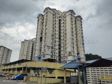 Apartment For Auction at Pangsapuri Mawar Sari