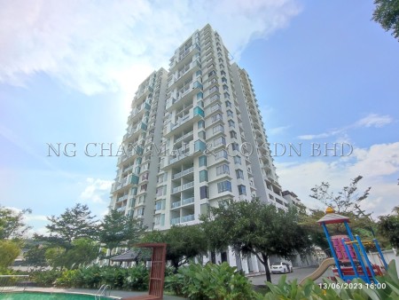 Condo For Auction at Zen Residence