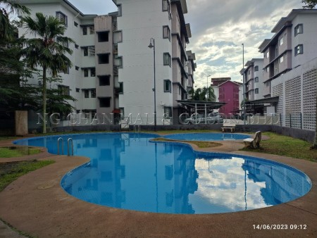 Apartment for Auction