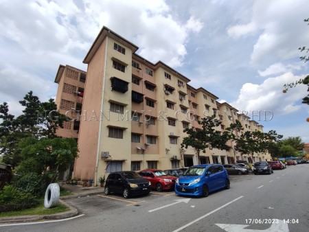 Apartment For Auction at Flat Nilam Sari