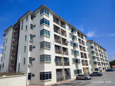 Apartment For Auction at Residensi Warnasari 2