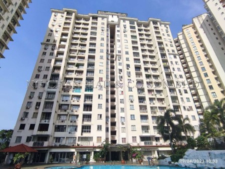Condo For Auction at Gurney Heights