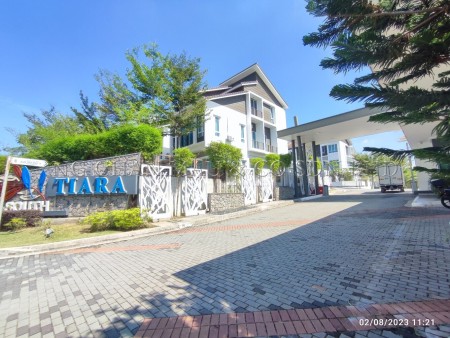 Terrace House For Auction at Tiara South