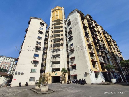 Apartment For Auction at Vista Lavender