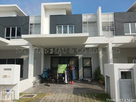 Terrace House For Auction at Casa Green