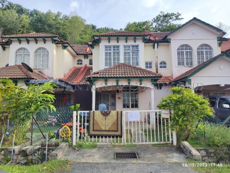 Terrace House For Auction at Seksyen 7 @ Bandar Baru Puncak Alam