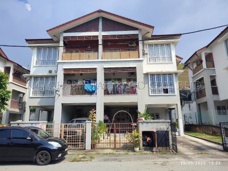 Terrace House For Auction at Seri Pristana