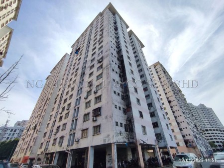 Apartment For Auction at Pelangi Damansara