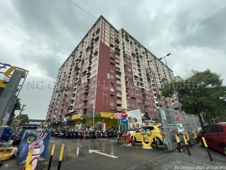 Apartment For Auction at Desa Mentari 2