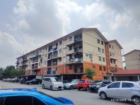 Flat For Auction at Bandar Baru Sungai Buloh