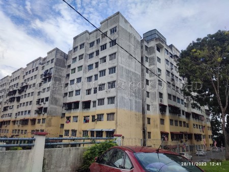 Apartment For Auction at Ruselia Apartment