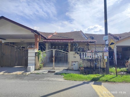 Terrace House For Auction at Green Valley Park (Pinggiran Lembah Hijau)