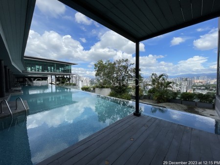 Serviced Residence for Auction