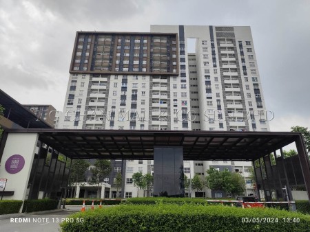 Apartment For Auction at Tropicana Aman 1