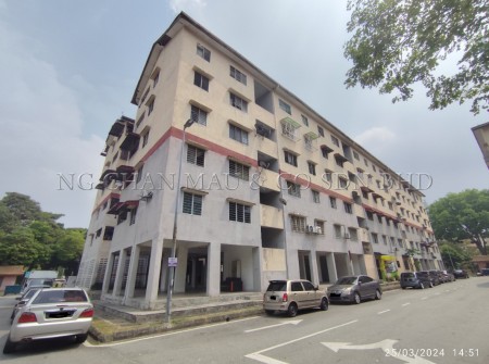 Apartment For Auction at Flat Nilam Sari