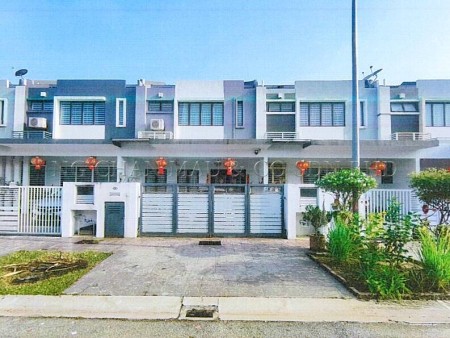 Terrace House For Auction at Lakeside Residences