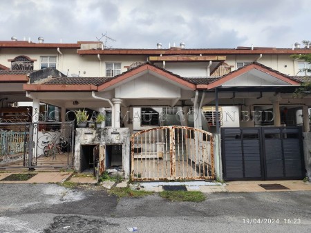 Terrace House For Auction at Taman Lagenda Mas