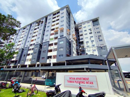 Apartment For Auction at Intan Apartment
