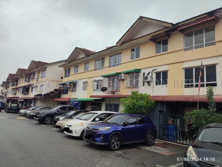 Apartment For Auction at Dahlia Apartment