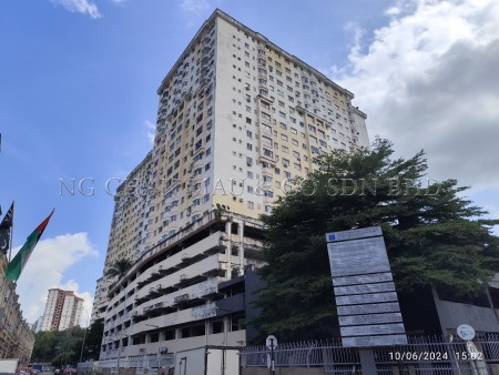 Serviced Residence For Auction at Serdang Skyvillas