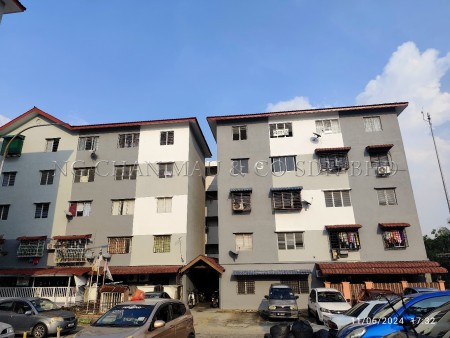 Apartment For Auction at Teratai Apartment