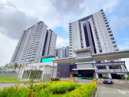 Condo For Auction at Paragon 3